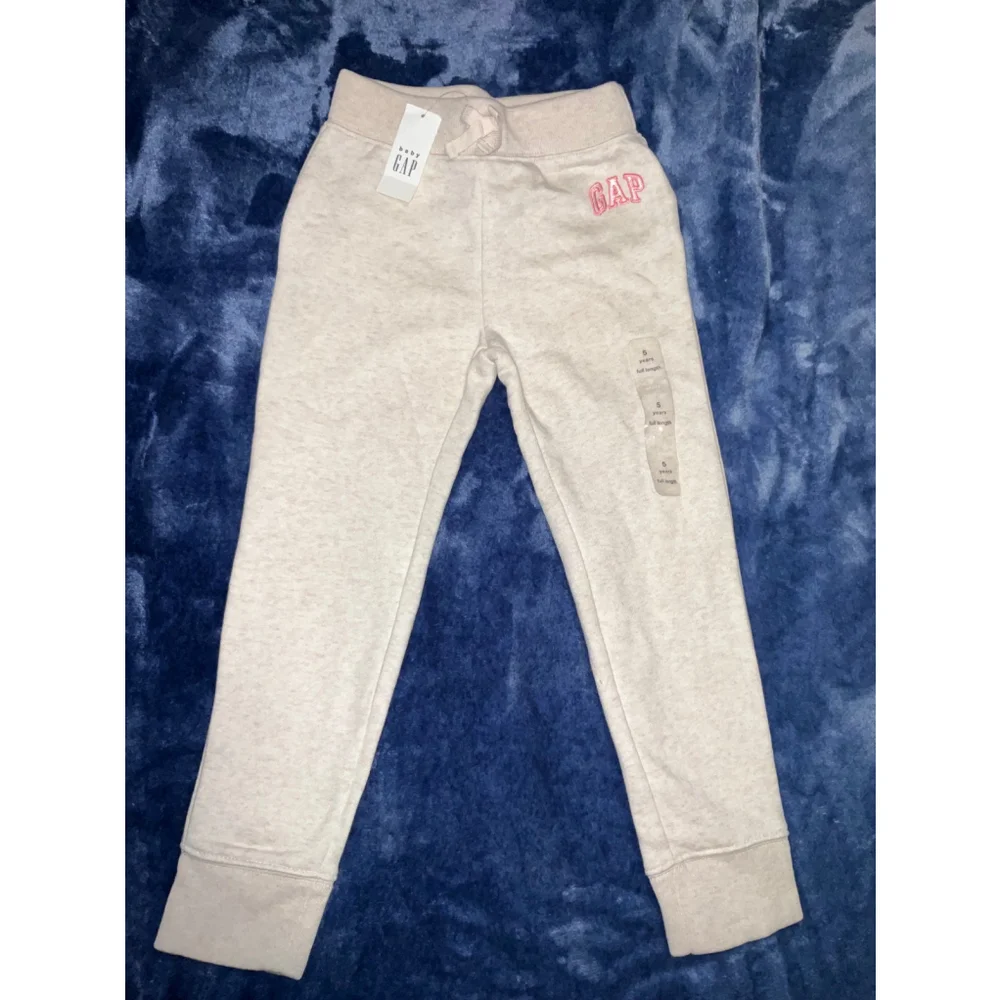 Girl’s Baby Gap Sweatpants Joggers Size 5